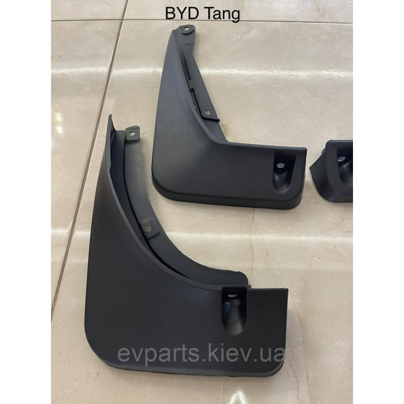 Бризковики BYD Tang