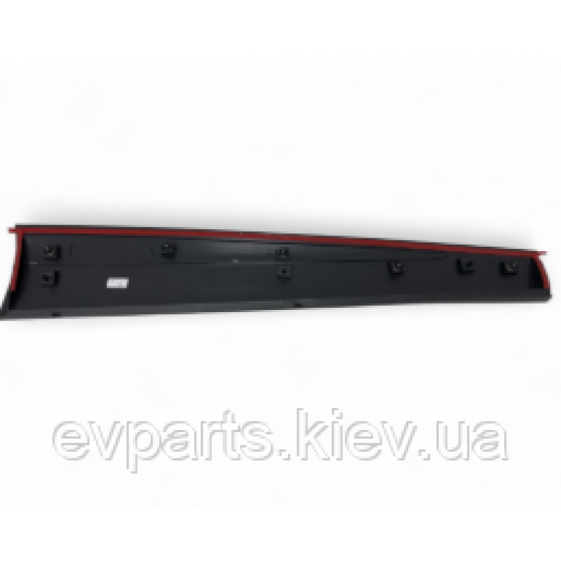 Накладка передніх правих дверей (R) з хромованим молдингом для VW ID.4 Crozz Pro (11G853516C)